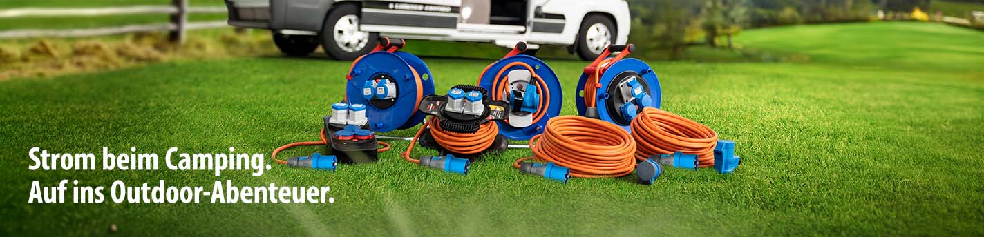 Darstellung von Brennenstuhl Produkten von Stromkabeln auf einer Wiese