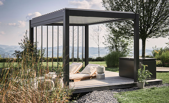 Pergola in einem Garten